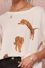Load image into Gallery viewer, Tiger Vintage Washed Graphic Tee
