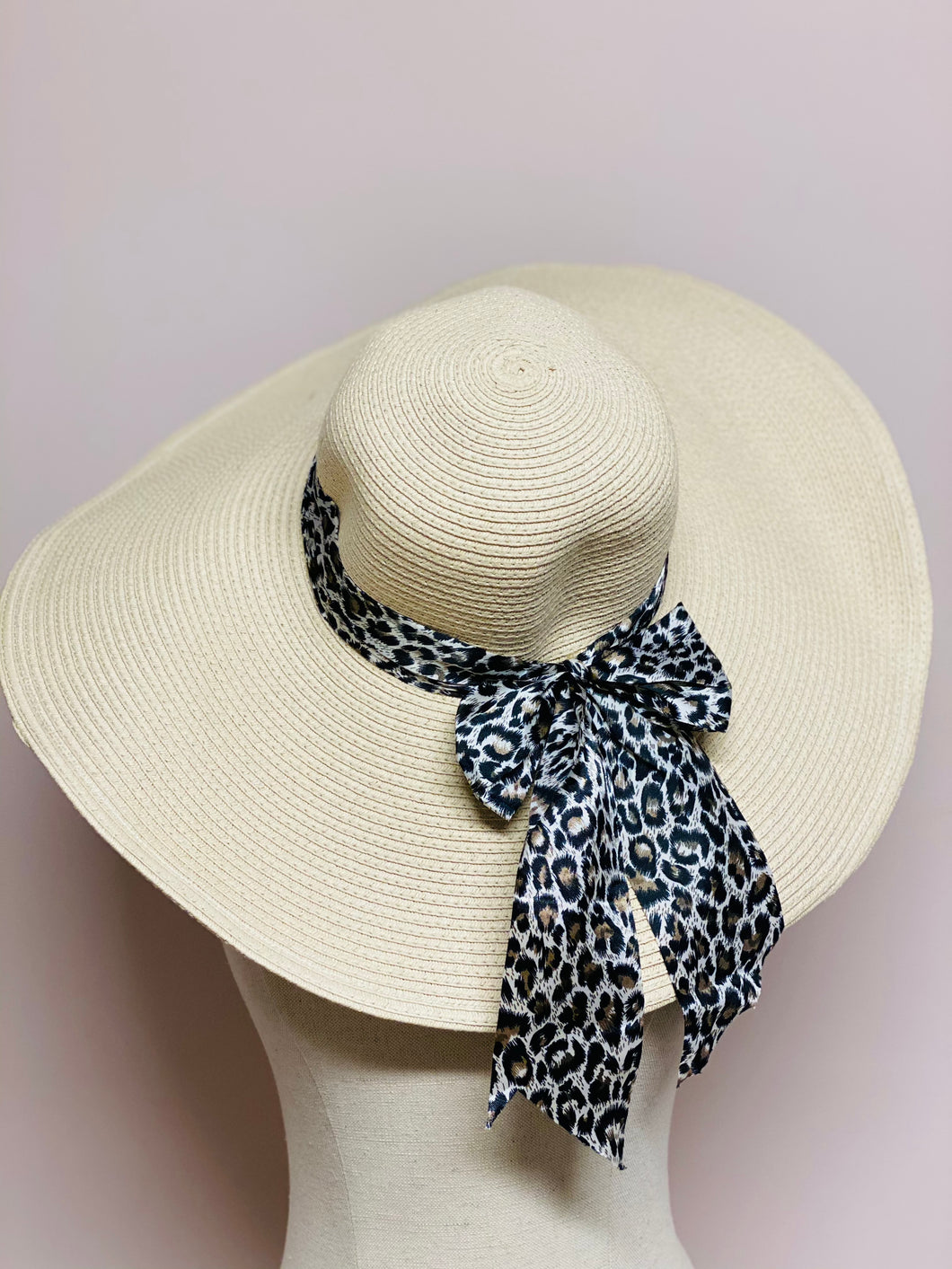 Cream Hat with Leopard Ribbon